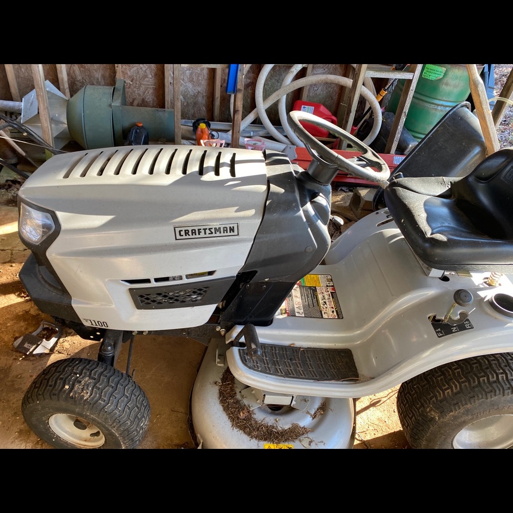Craftsman T1100 Riding Mower